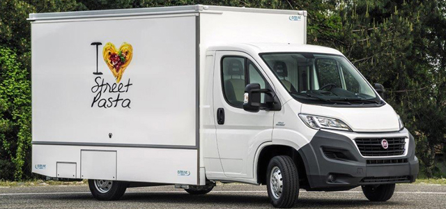 The Ducato dropside body with ribbing and tarpaulin - фото | FiatProfessional